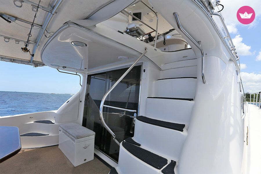 Bateau à moteur Sea Ray 18m 6