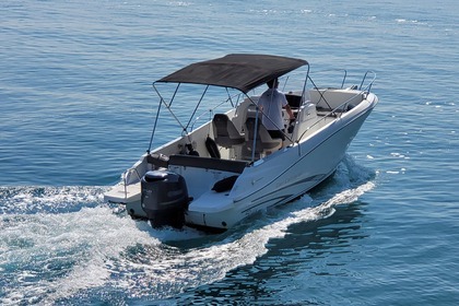 Quicksilver Activ 605 sundeck
