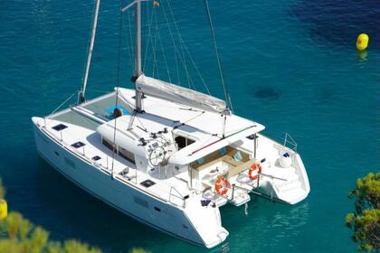 Location Catamaran LAGOON 400 con placas solares Ibiza