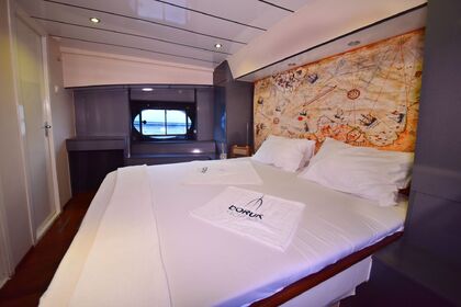 Custom built traditional gulet with a capacity of 4 people