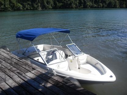 Charter Motorboat Bayliner 2004 Izabal Department