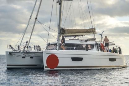 Location Catamaran Fountaine Pajot Helia 44 Evolution 2016 Vila do Porto