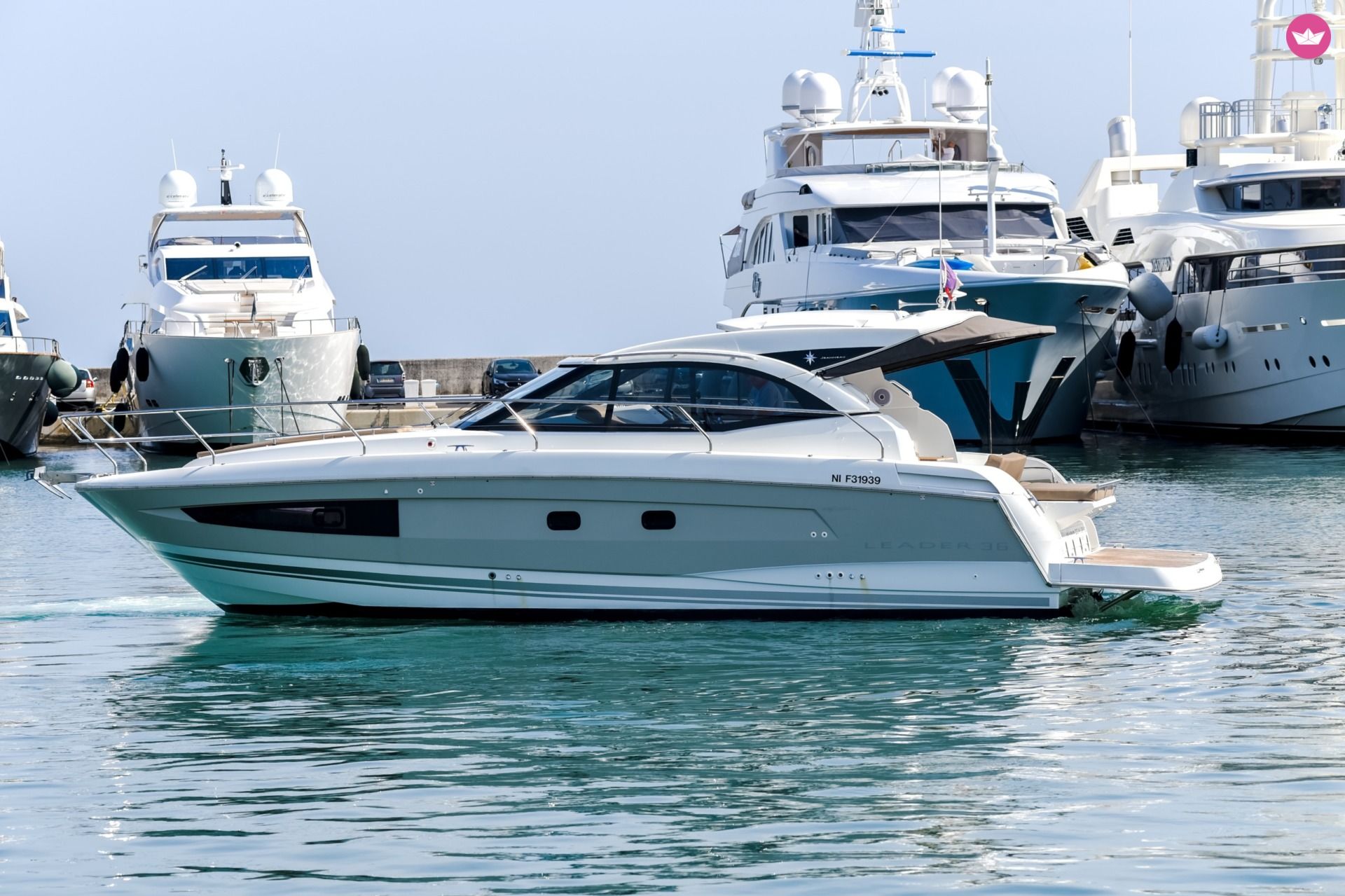 Location bateau à moteur à Golfe Juan de particuliers et professionnels