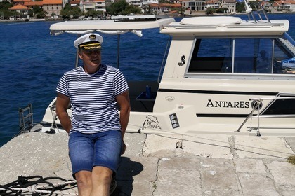 Hyra båt Motorbåt Beneteau Antares 750 Zadar
