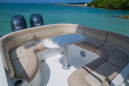 Luxury  charter boat in Cartagena