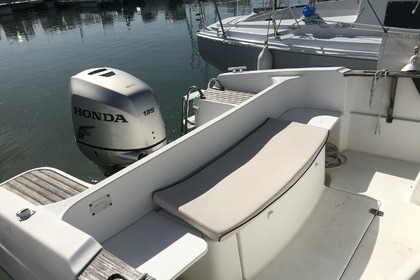 Rental Motorboat Beneteau Ombrine 630 Pornic