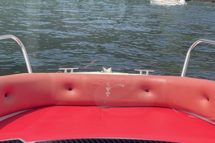 Explore Lake Como in Style – Trimarchi Boat for 7, No License Needed!