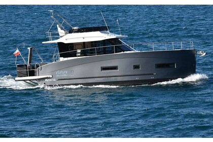 Hyra båt Motorbåt Cobra Futura 40 Grand Horizon Trogir