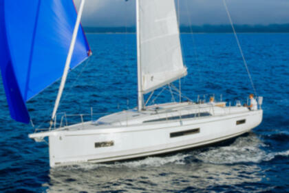 Rental Sailboat Beneteau Oceanis 40.1 Split