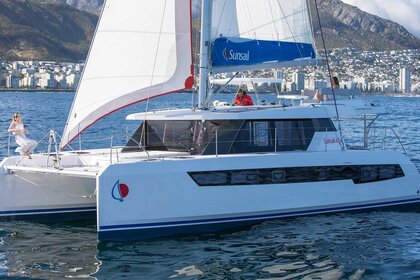 Hire Catamaran  Sunsail 424/4/4 Corfu