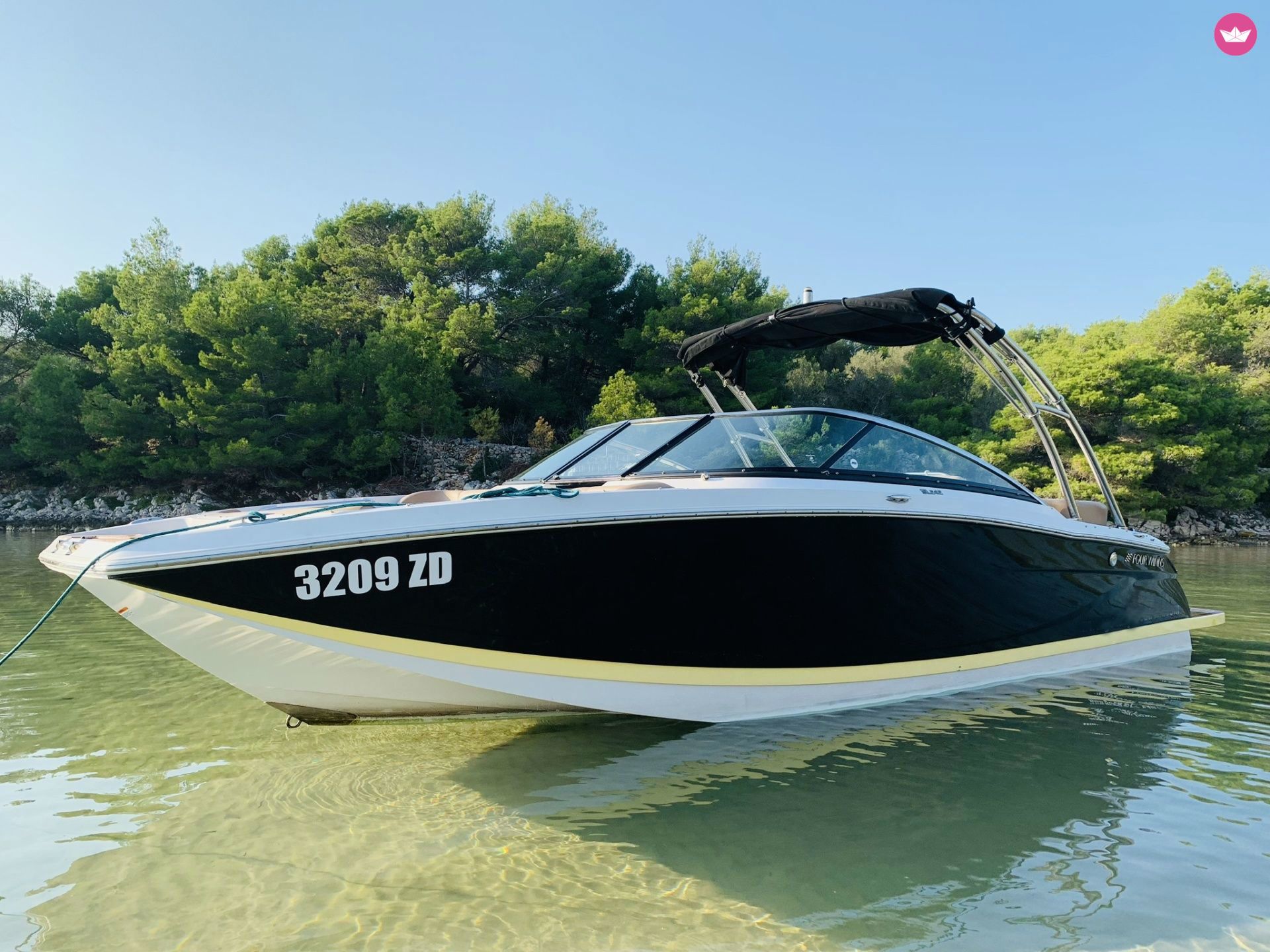 Charter motorboat in Zadar  