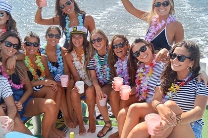 Rental Motorboat Aqua bell 33 Lisbon