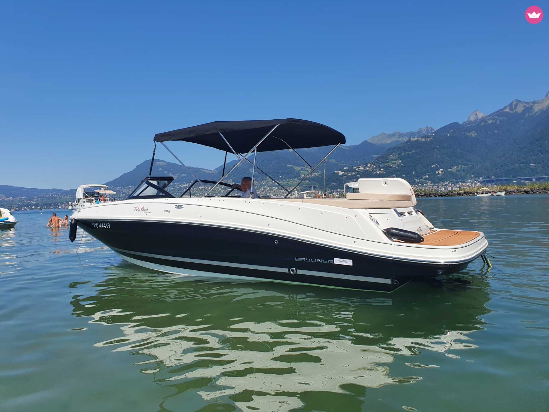 Bateau à moteur Bayliner Vr6 250cv 5
