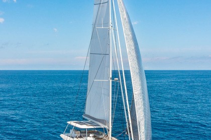 Lagoon 60 Luxury Catamaran — Explore the Beauty of the Albanian Riviera
