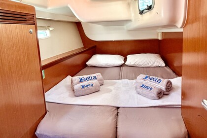 Sailing Yacht Tigre – Beneteau Oceanis 40 (2008) | Comfortable and Well-Equipped