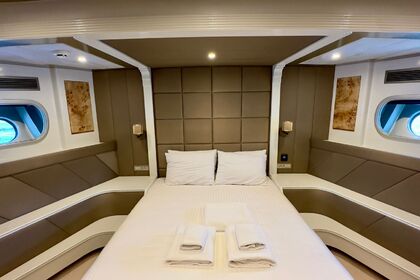 Ultra Luxury gulet with a capacity of 10 people