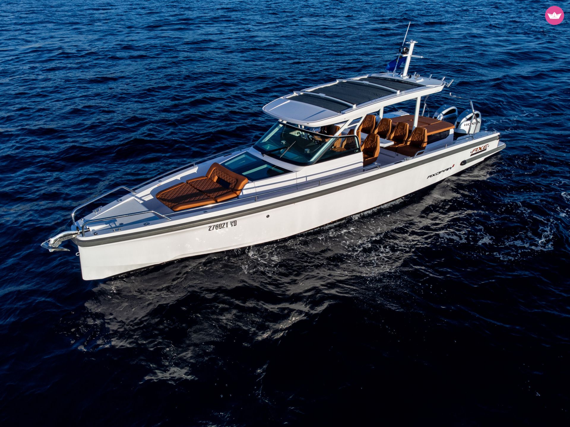 Bateau à moteur Axopar 37 suntop 500cv 8