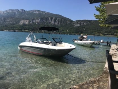 Location Bateau à moteur Bayliner E6 Duingt