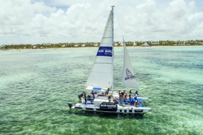 Hyra båt Katamaran Private Party Boat -Snorkel-Fishing-Brunch Velero Punta Cana