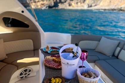 Sea Ray 520 VIP Experience