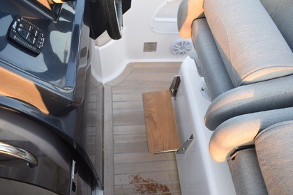 Focus 23 SunnDeck Deluxe