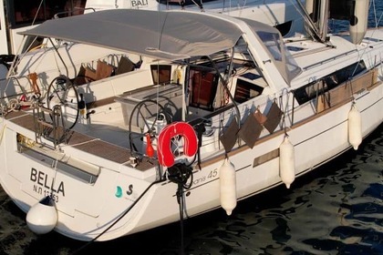 Sail the Greek Islands in Style with the Beneteau Oceanis 45