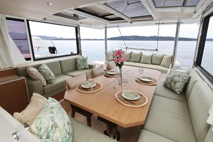 Noleggio Catamarano Catana Group Bali 4.6 - 5 + 1 cab. Brazza