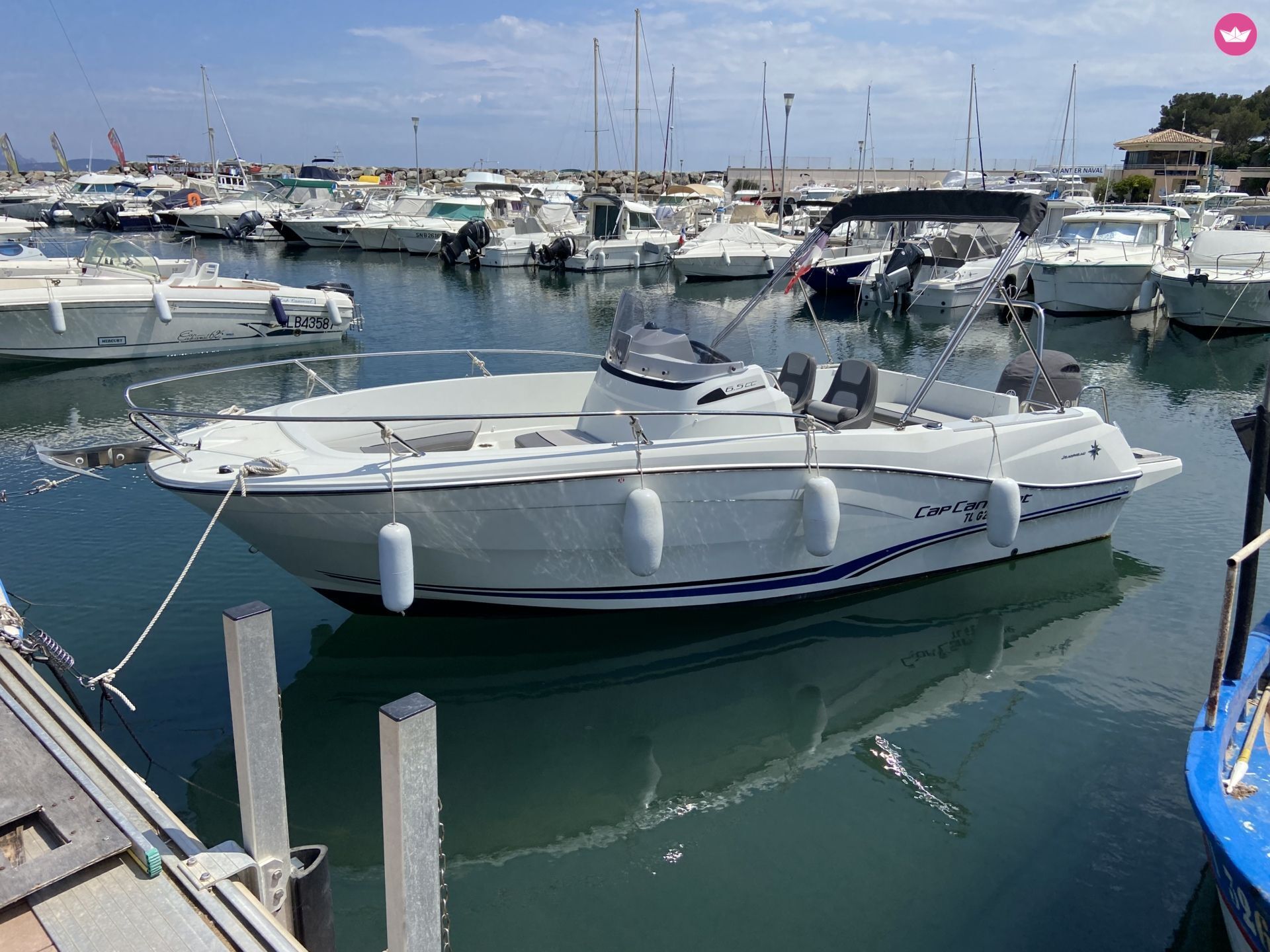 Bateau à moteur Jeanneau Cap Camarat 6.5 Cc serie 3 200cv 4