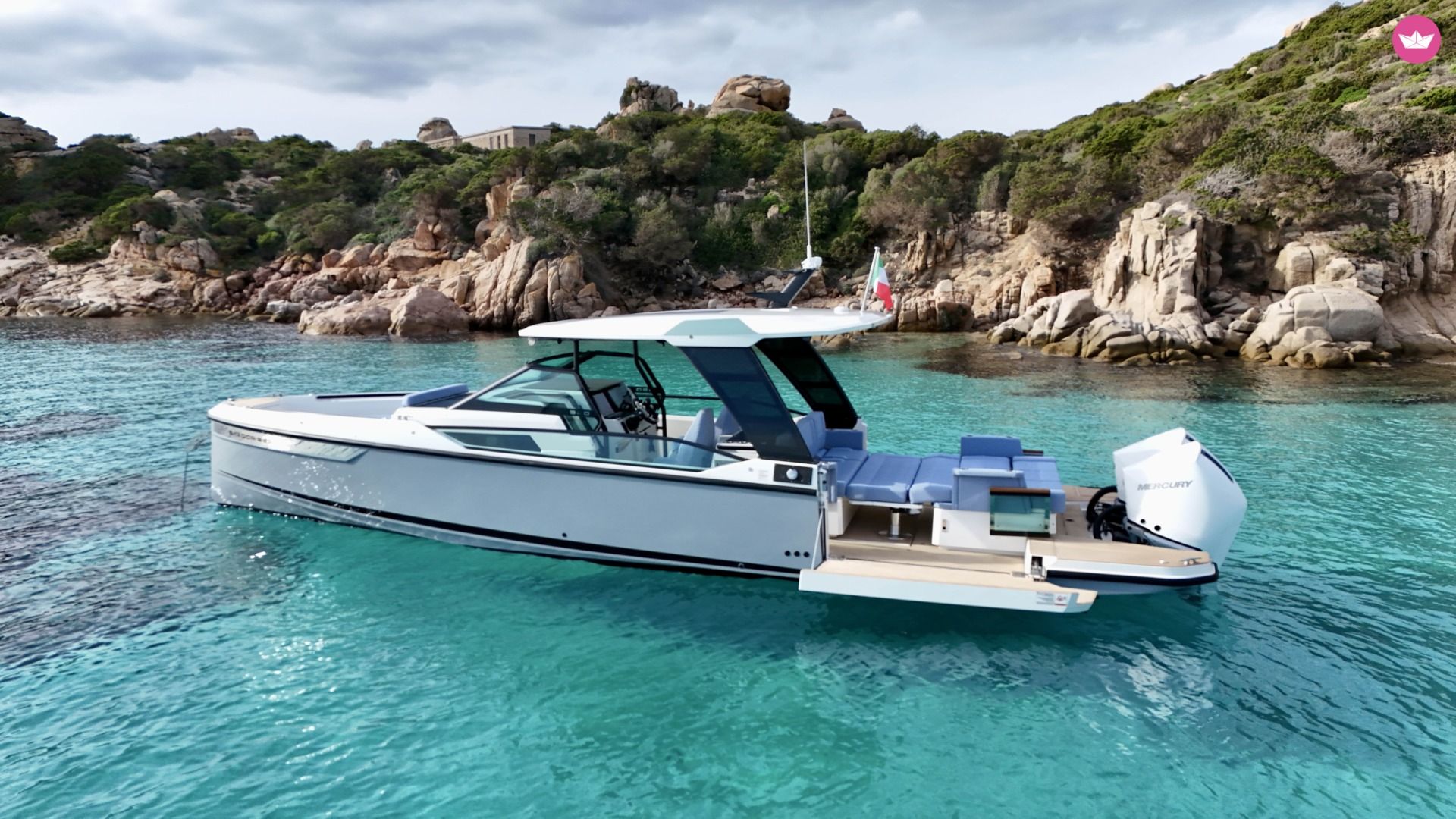 Bateau à moteur Saxdor 320 GTO 600cv
