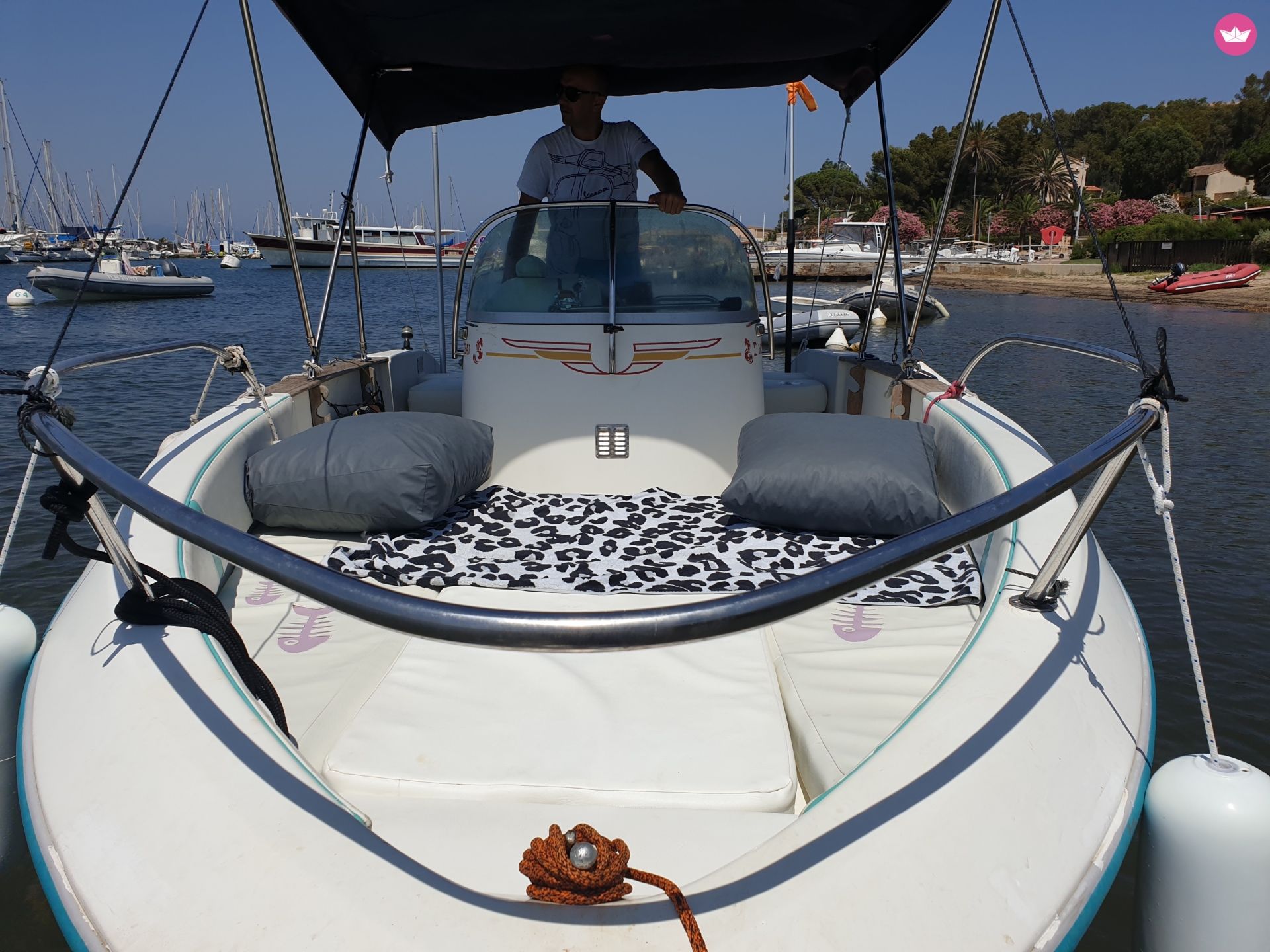 Rental Motorboat Beneteau Beneteau Flyer 6M 150  Efi 2019 Hyères