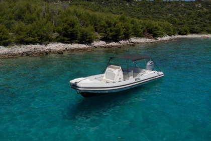 Alquiler Neumática Joker Boat Clubman 26 Special Trogir