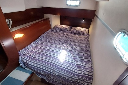 Fountaine Pajot Lavezzi 40, renewed completely