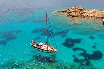 Verhuur Zeilboot Colvic Victor 50 Agios Kirykos