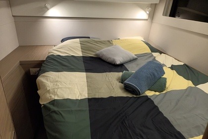 Charter Catamaran  Lagoon 40 Propriano