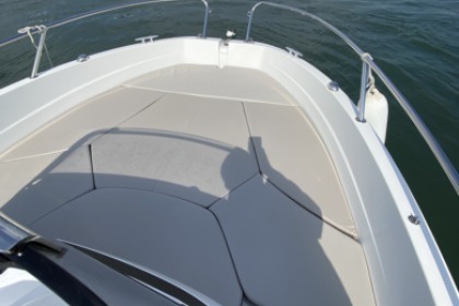 Location Bateau à moteur Jeanneau Cap Camarat 5.5 Cc Hendaye