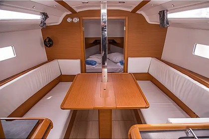 Hyra båt Segelbåt JEANNEAU SUN ODYSSEY 349 Volos