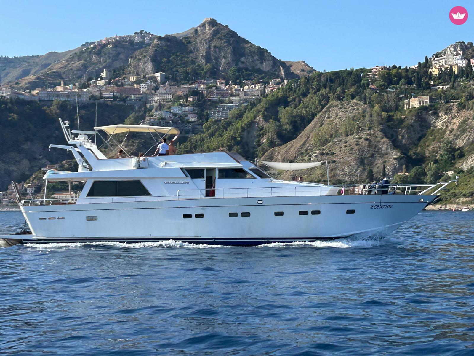 Yacht Cantieri di Pisa Akhir 20 2600cv 2