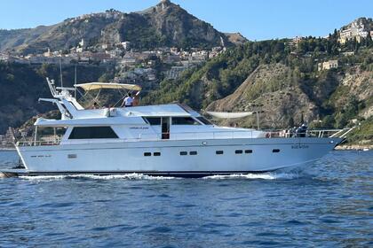 Charter Motor yacht Cantieri di Pisa Akhir 20 Catania