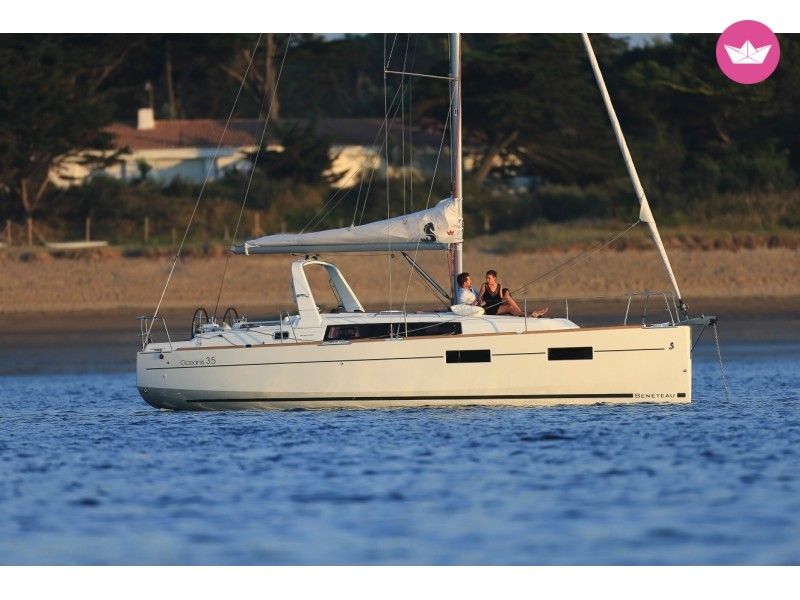 Charter Sailboat  Oceanis 35 Split