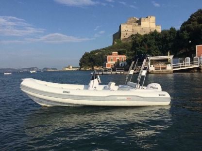 Charter RIB Predator 570 Bacoli