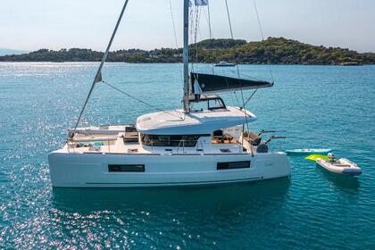 Hire Catamaran Lagoon Lagoon 40 Ibiza