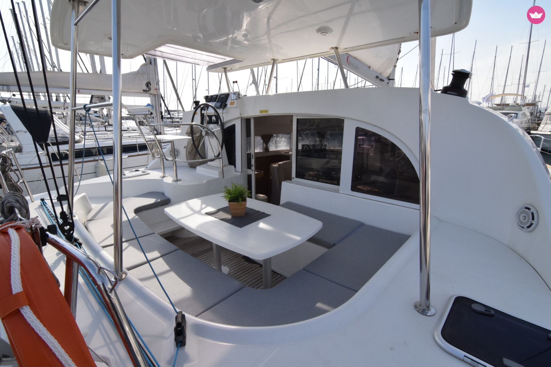 Catamaran Lagoon 380 for rental