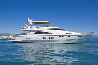 Location Bateau à moteur Fairline Squadron 78 Antibes