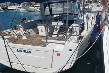 Verhuur Zeilboot Bénéteau Oceanis 51.1 - 5 + 1 cab. Marina di Portorosa