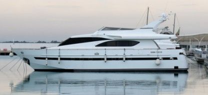 Charter Motorboat Navar Cantieri P 22 Venice