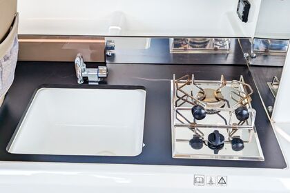 Jenneau Merry Fisher 755