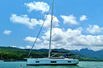 Charter Sailboat Bavaria Yachtbau Bavaria C45 - 4 cab. Ko Chang