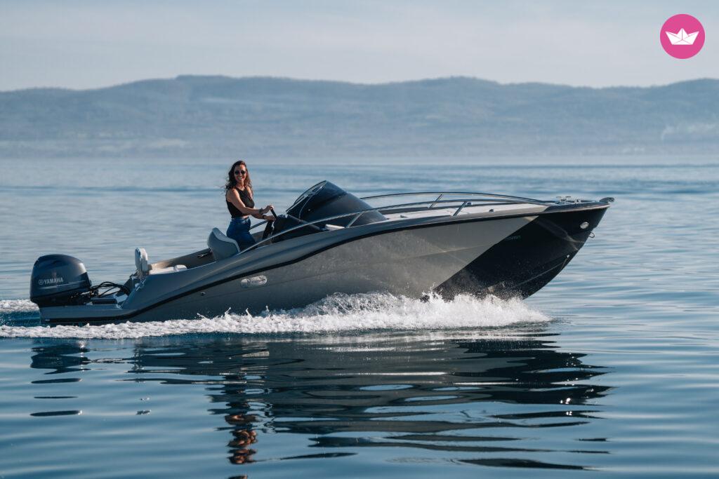 Bateau à moteur Clear marine Aries 120cv