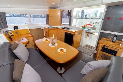 Fantastico Catamaran Lagoon 400