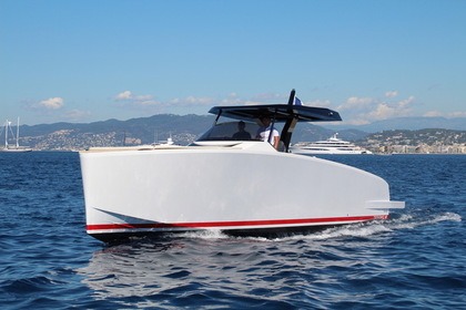 Hire Motorboat TESORO YACHTS TESORO T40 Golfe Juan